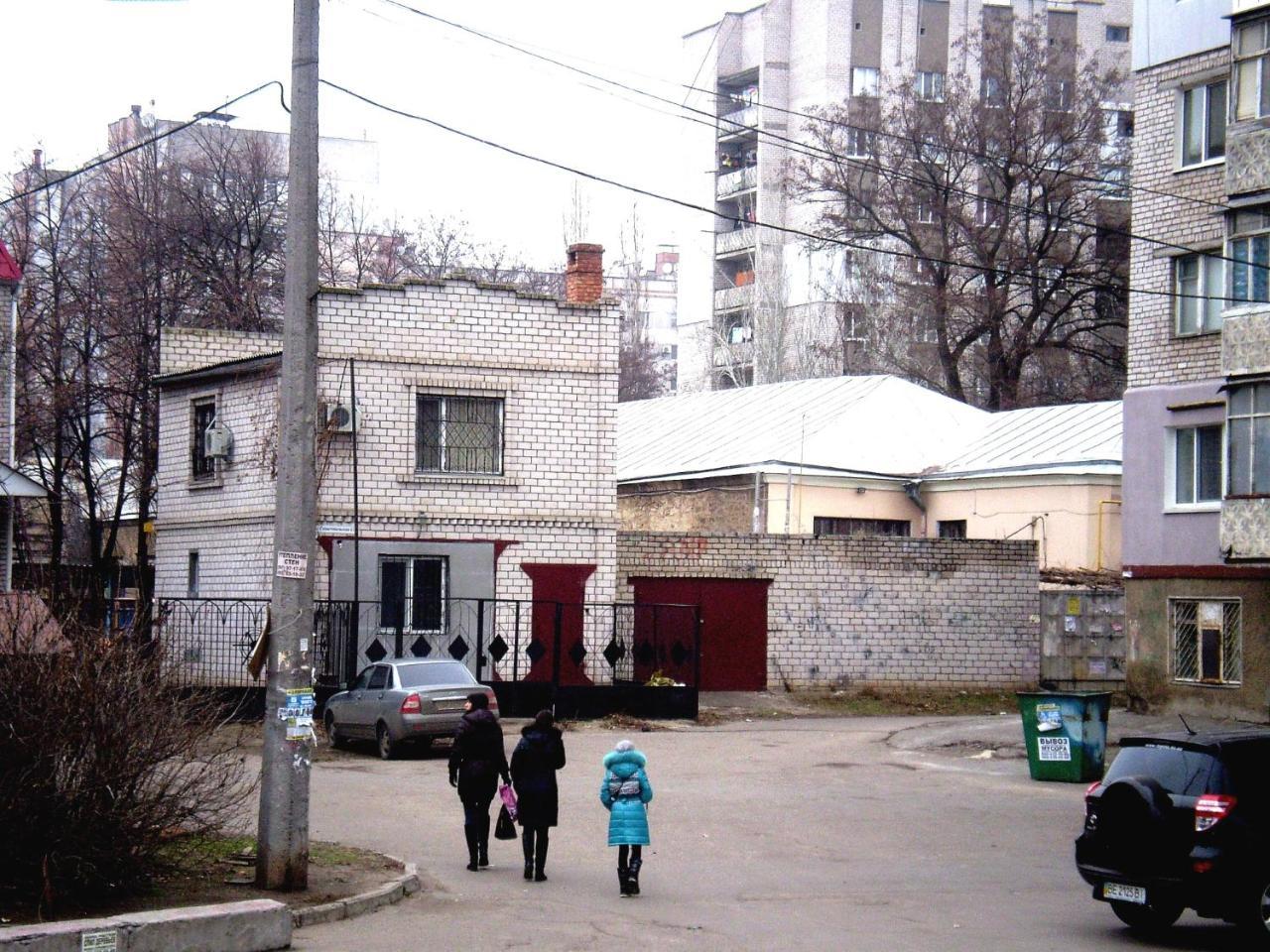 1 Ком Квартира 1 Этаж 3 Дивана, Wi-Fi, Центр Города, Садовая-Чкалова "Сильпо" И "Атб" Отдельный Дом 2 Этажа Mykolaïv Extérieur photo